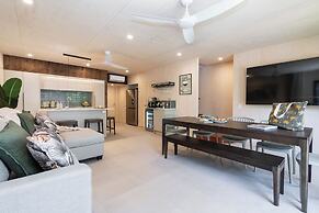 Ashmore Palms Holiday Village
