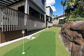 Ashmore Palms Holiday Village