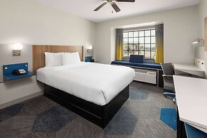 Microtel Inn & Suites by Wyndham Buda Austin South