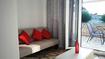 Elli Beach Apartments and Studios