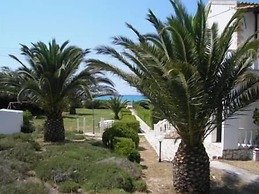 Elli Beach Apartments and Studios