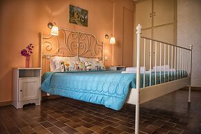 Elli Beach Apartments and Studios