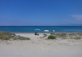 Elli Beach Apartments and Studios