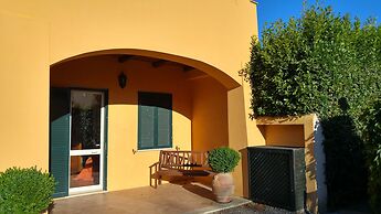 Casale di Tormaggiore Villa and Country Suites