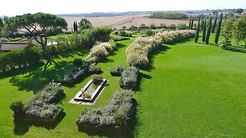 Casale di Tormaggiore Villa and Country Suites