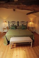 Casale di Tormaggiore Villa and Country Suites