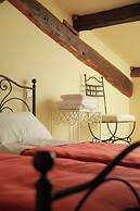 Casale di Tormaggiore Villa and Country Suites