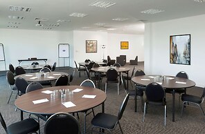 Hampton by Hilton London Luton Airport