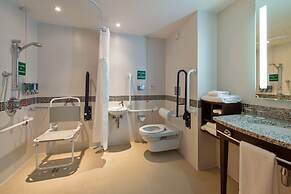 Hampton by Hilton London Luton Airport