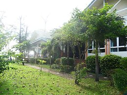 Lanta Palm Beach Resort