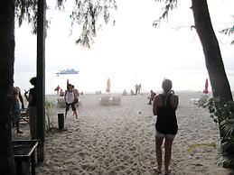 Lanta Palm Beach Resort