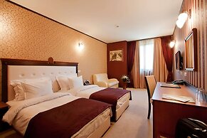 Best Western Plus Bristol Hotel