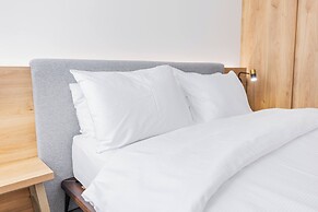 FortyPlusOne Hotel