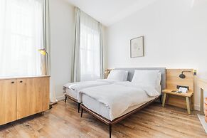 FortyPlusOne Hotel