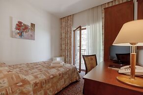 Regina Hotel