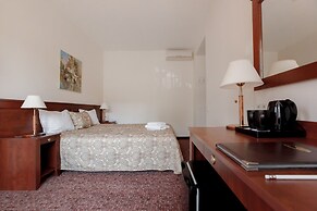 Regina Hotel