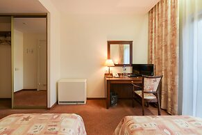 Regina Hotel