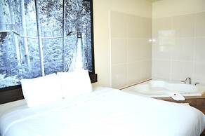 High Point Inn & Suites Peace River