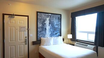 High Point Inn & Suites Peace River