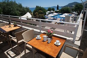 Alexandros Hotel -  All Inclusive