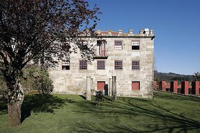 Paco de Pombeiro - Turismo de Habitacao