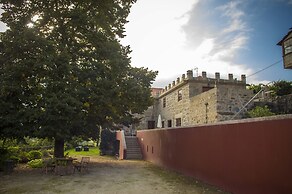 Paco de Pombeiro - Turismo de Habitacao