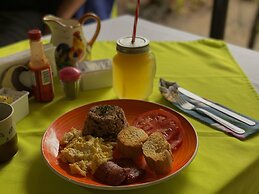 Hotel El Icaco Tortuguero