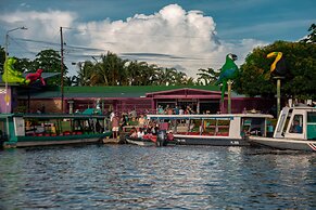 Hotel El Icaco Tortuguero