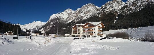 Hotel Alpin