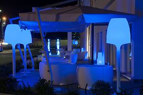 8Piuhotel