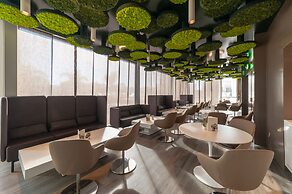 8Piuhotel
