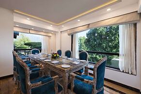 Golden Tulip Srinagar