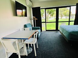 Airport Gold Star Motel