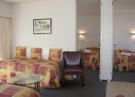 Airport Gold Star Motel