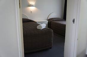 Airport Gold Star Motel