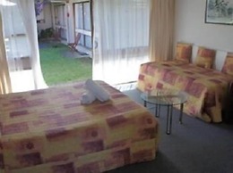 Airport Gold Star Motel