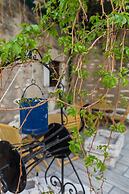 Captain Manolis Hotel