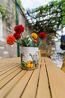 Captain Manolis Hotel