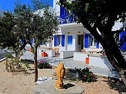 Captain Manolis Hotel