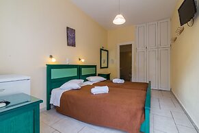 Captain Manolis Hotel