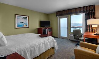 Hampton Inn and Suites Astoria