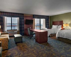 Hampton Inn and Suites Astoria