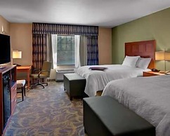 Hampton Inn and Suites Astoria