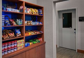 Hampton Inn and Suites Astoria