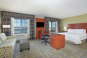 Hampton Inn and Suites Astoria