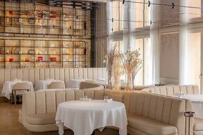 Hotel Cafe Royal, London