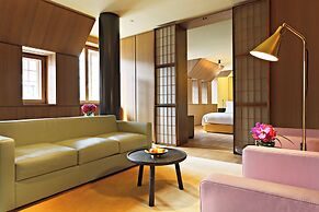 Hotel Cafe Royal, London