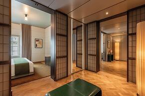 Hotel Cafe Royal, London