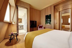 Hotel Cafe Royal, London