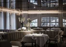 Hotel Cafe Royal, London